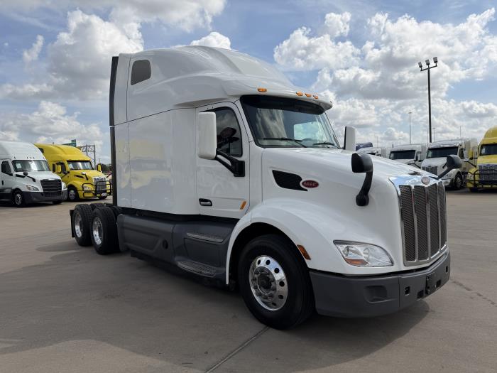 2021 Peterbilt 579-7