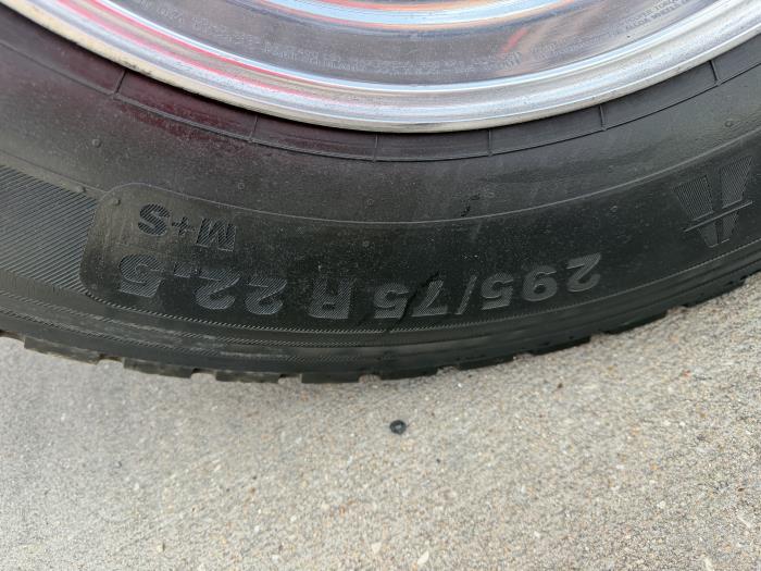 2021 Peterbilt 579-9