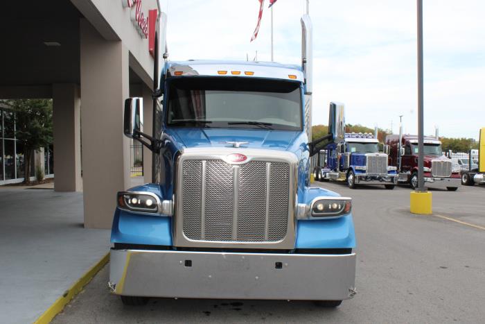 2020 Peterbilt 567 photo 3