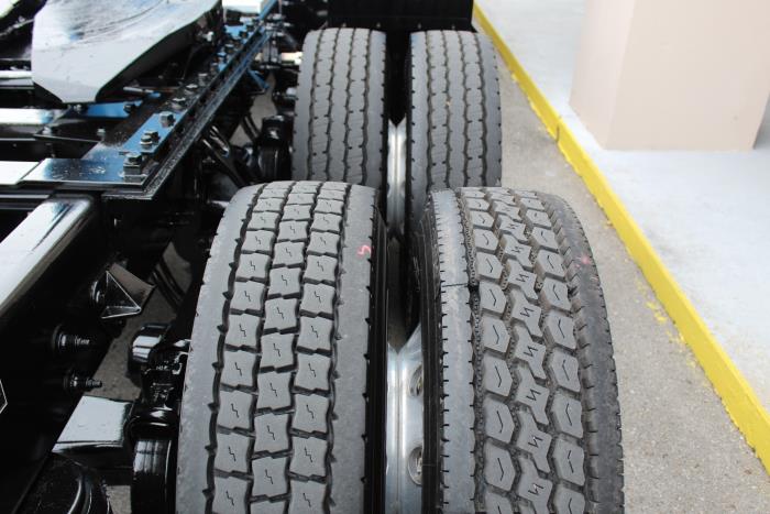 2020 Peterbilt 567-6