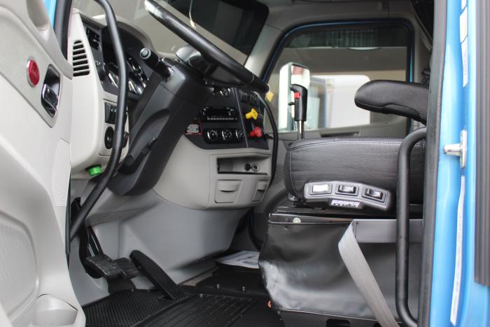 2020 Peterbilt 567-9