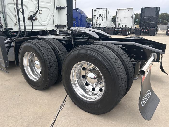 2021 Freightliner Cascadia-19 2021 Freightliner Cascadia-19