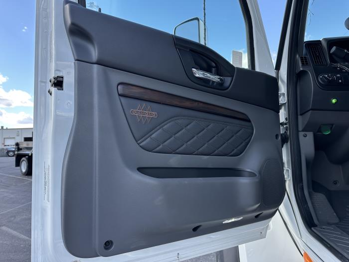 2026 International HX620-7