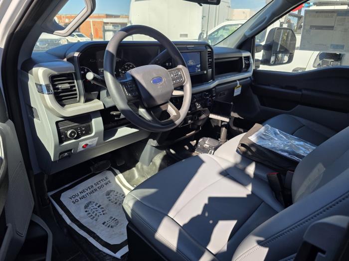 2026 Ford F-550-25