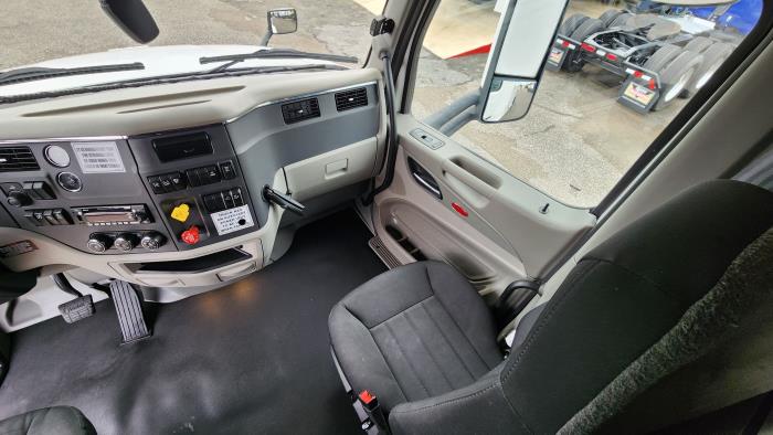 2022 Peterbilt 579-19