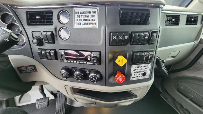 2022 Peterbilt 579-20