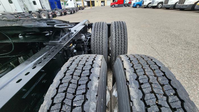 2022 Peterbilt 579-28