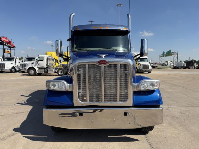 2020 Peterbilt 567-8
