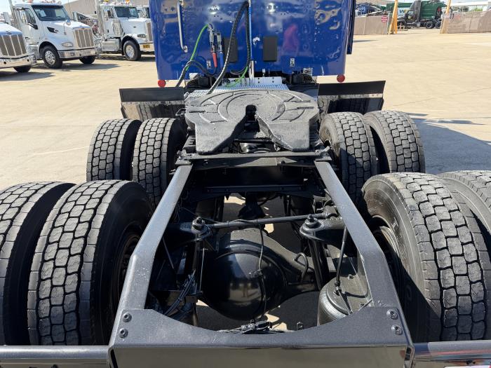 2020 Peterbilt 567-13