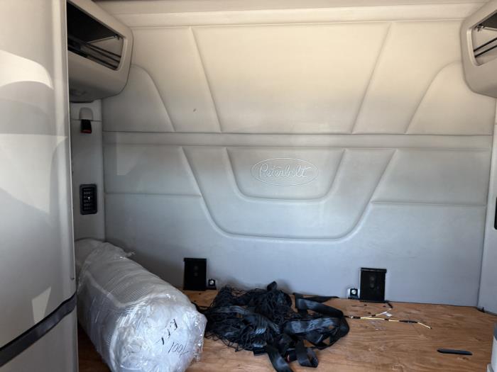 2020 Peterbilt 567-29