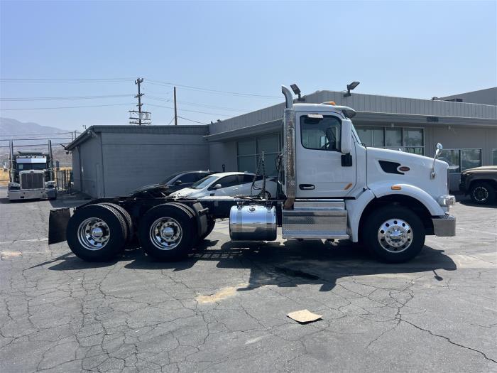 2020 Peterbilt 567-4