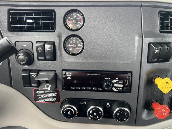 2020 Peterbilt 567-19