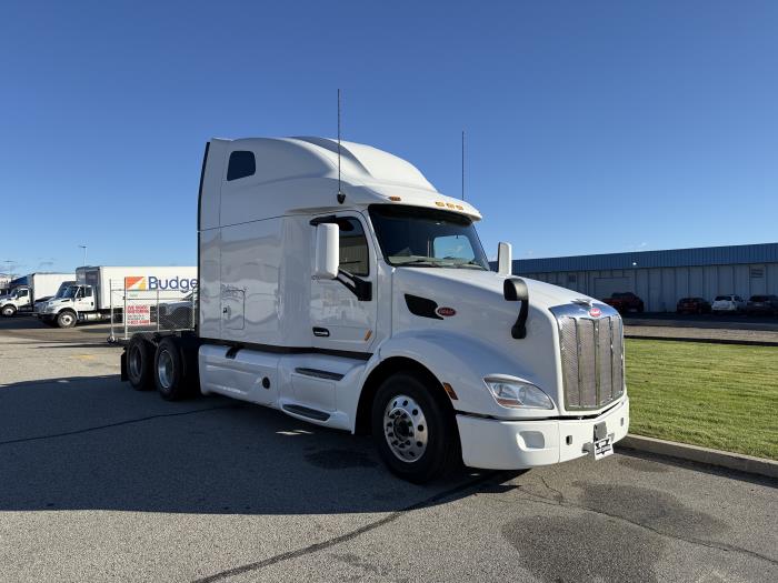 2022 Peterbilt 579-7
