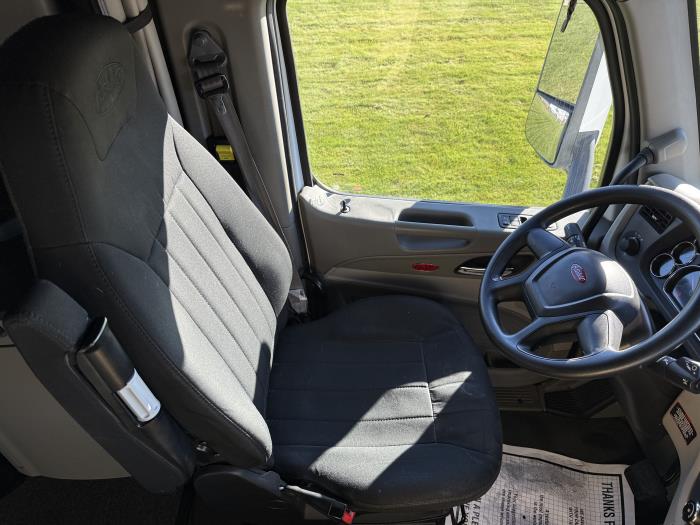 2022 Peterbilt 579-14