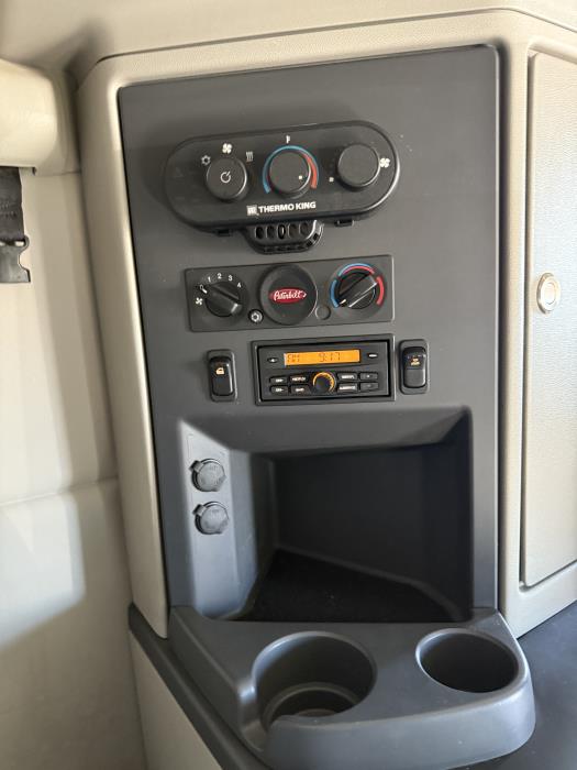 2022 Peterbilt 579-20