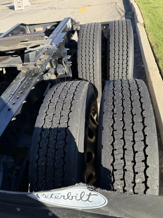 2022 Peterbilt 579-23