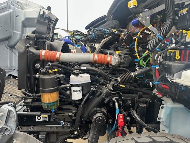 2026 Peterbilt 548-18