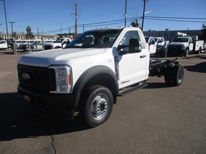 2026 Ford F-550-1