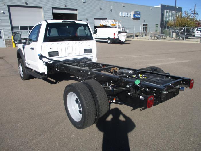 2026 Ford F-550-3