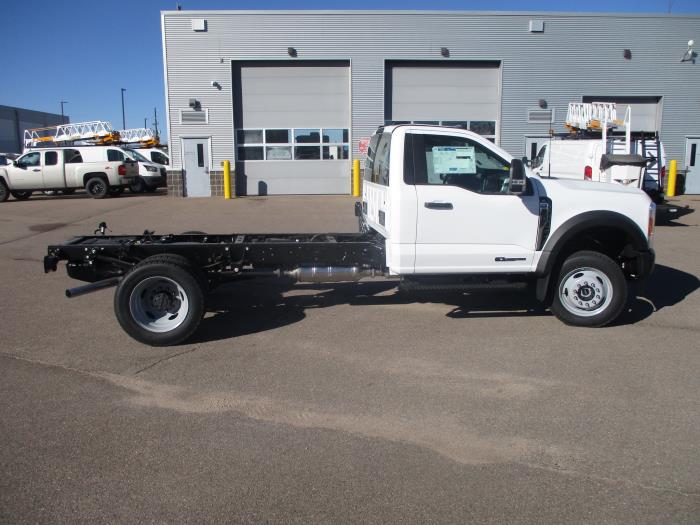 2026 Ford F-550-6