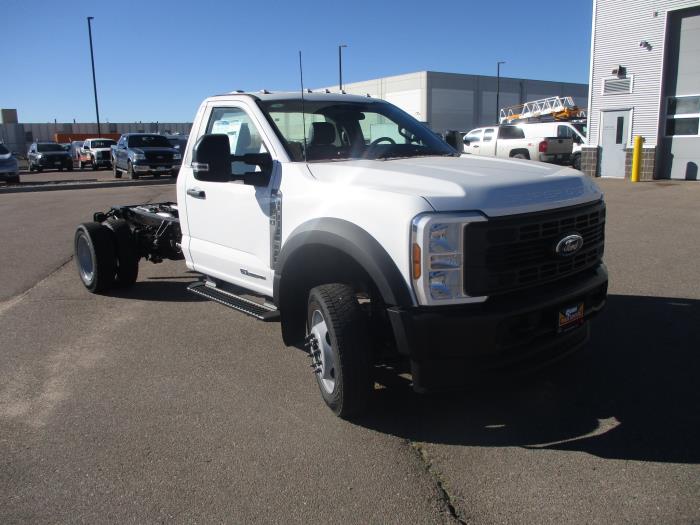 2026 Ford F-550-7