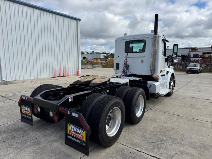 2020 Peterbilt 579-5