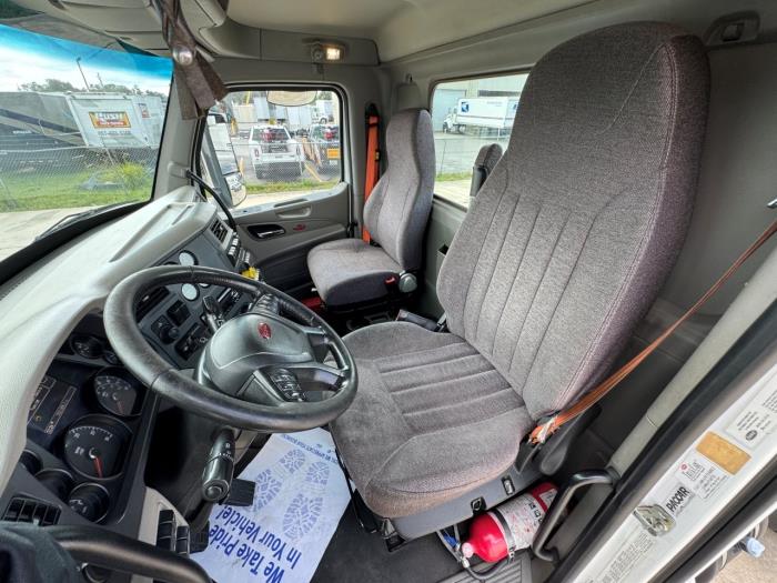 2020 Peterbilt 579-17