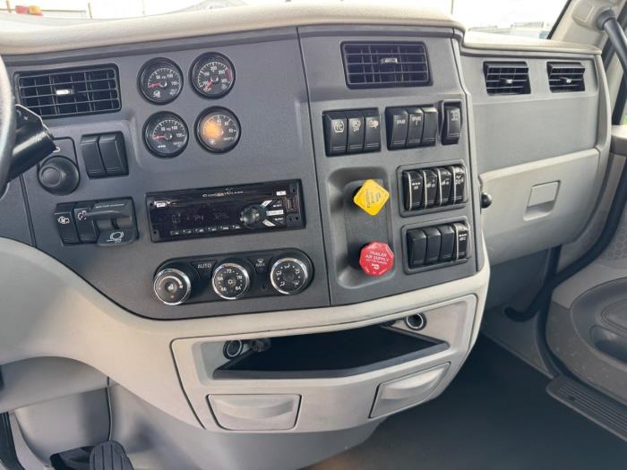 2020 Peterbilt 579-19