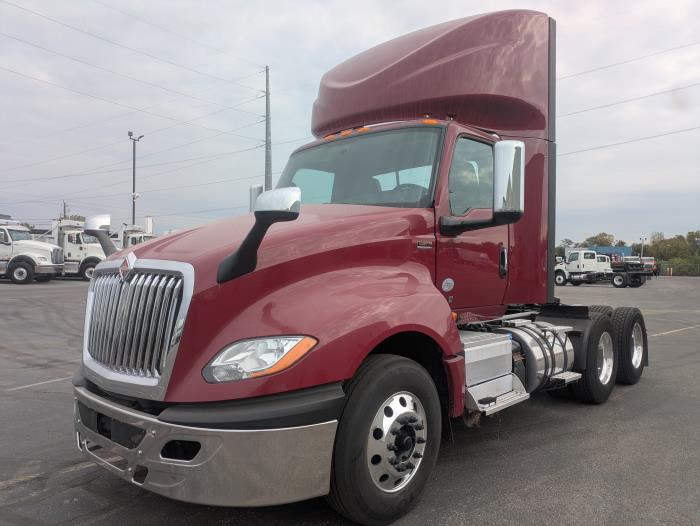 2021 International LT625-1
