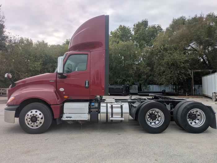 2021 International LT625-4