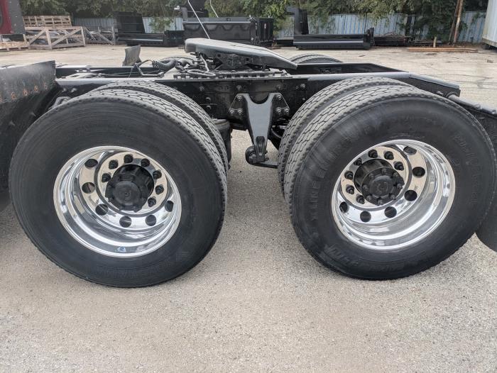 2021 International LT625-13