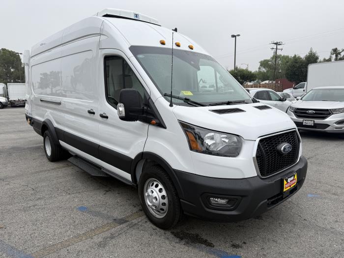 2025 Ford Transit 350 HD-6