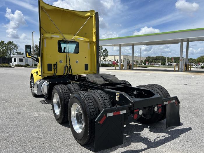 2021 Peterbilt 579-3
