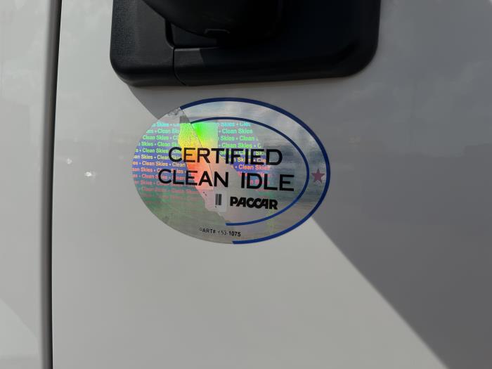 2021 Peterbilt 567-15