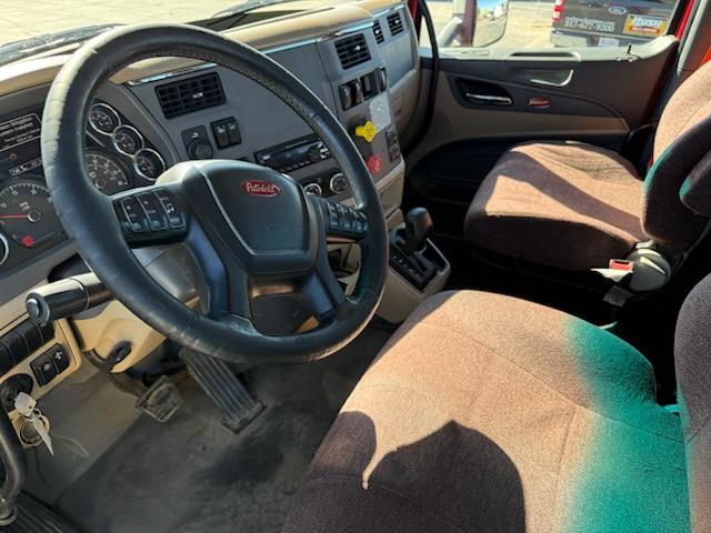 2016 Peterbilt 579-1