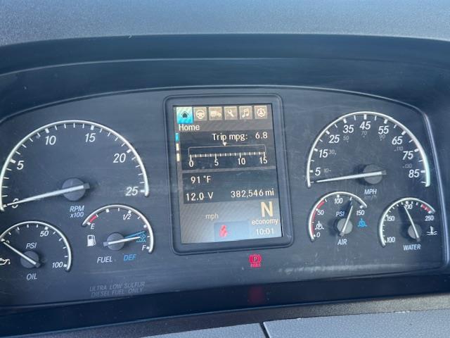 2019 Freightliner Cascadia-9