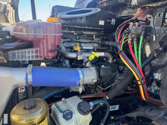 2019 Freightliner Cascadia-11