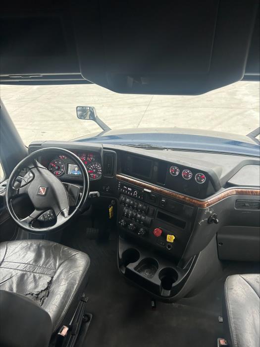 2022 International LT625-7