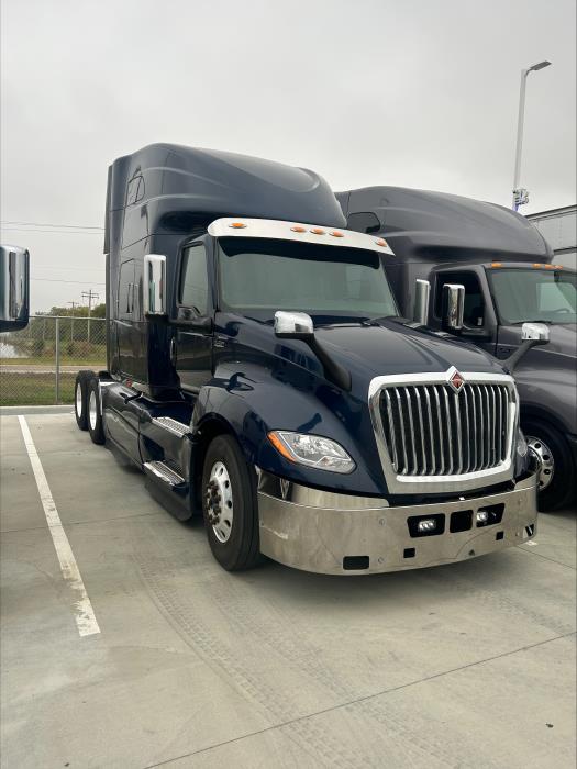 2022 International LT625-2