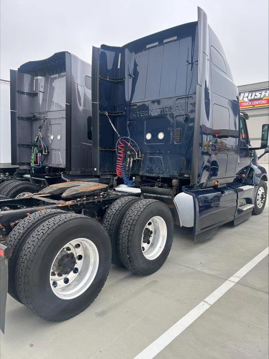 2022 International LT625-8