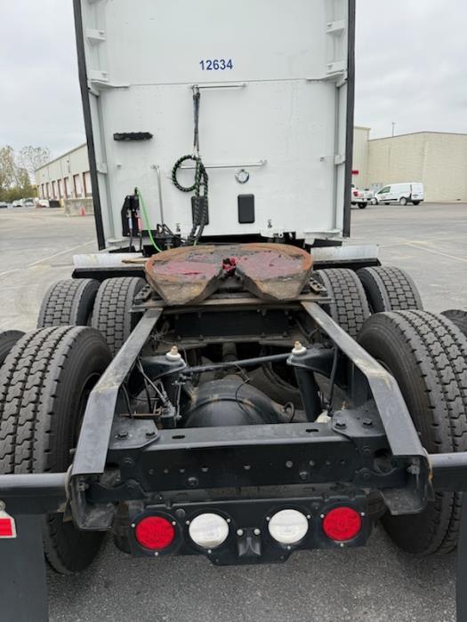 2022 Kenworth T680-8