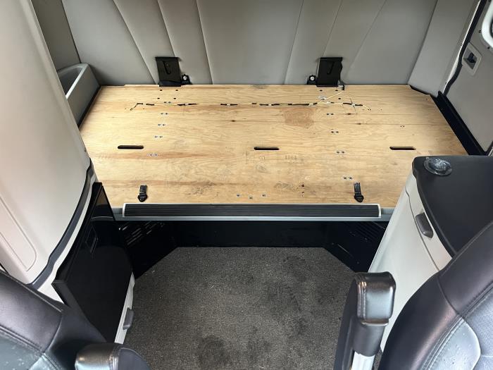 2023 Peterbilt 579-12