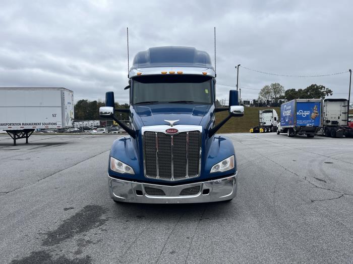 2023 Peterbilt 579-2