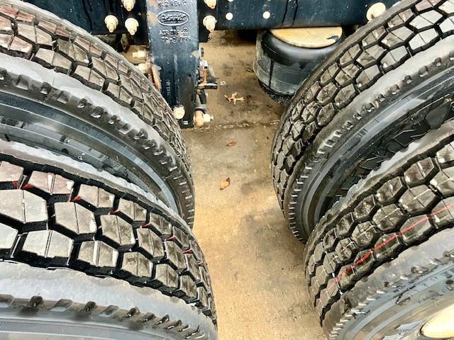 2020 Peterbilt 567-5