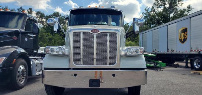 2021 Peterbilt 567-2