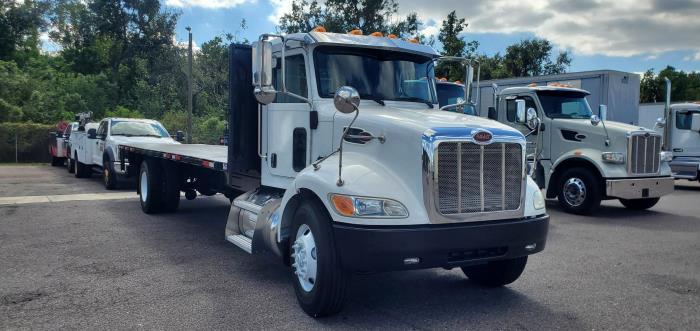 2019 Peterbilt 330-2
