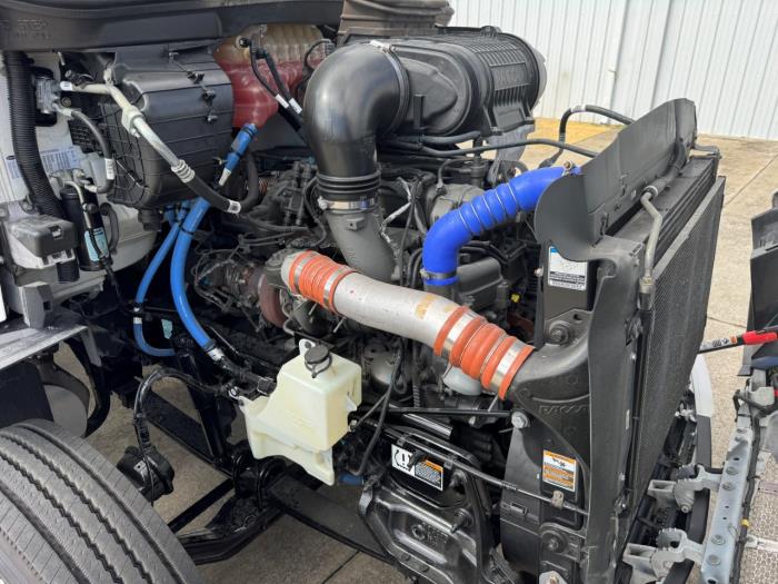 2022 Peterbilt 579-13