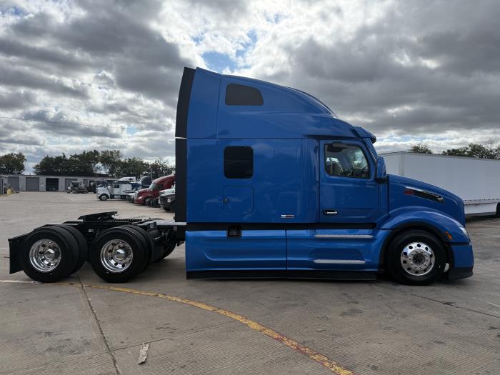 2026 Peterbilt 579-9