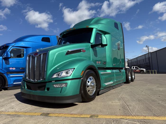 2026 Peterbilt 579-2