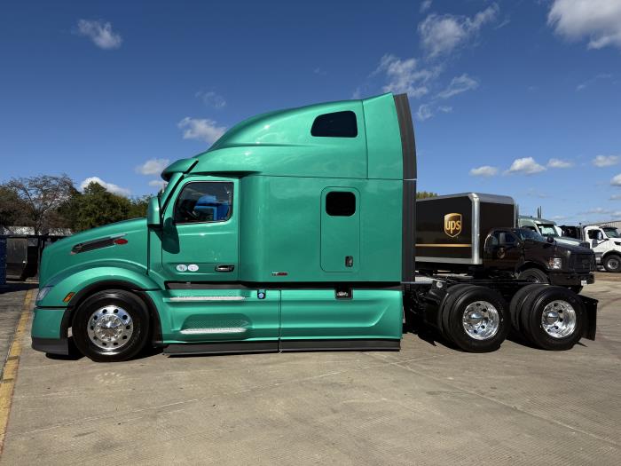 2026 Peterbilt 579-4